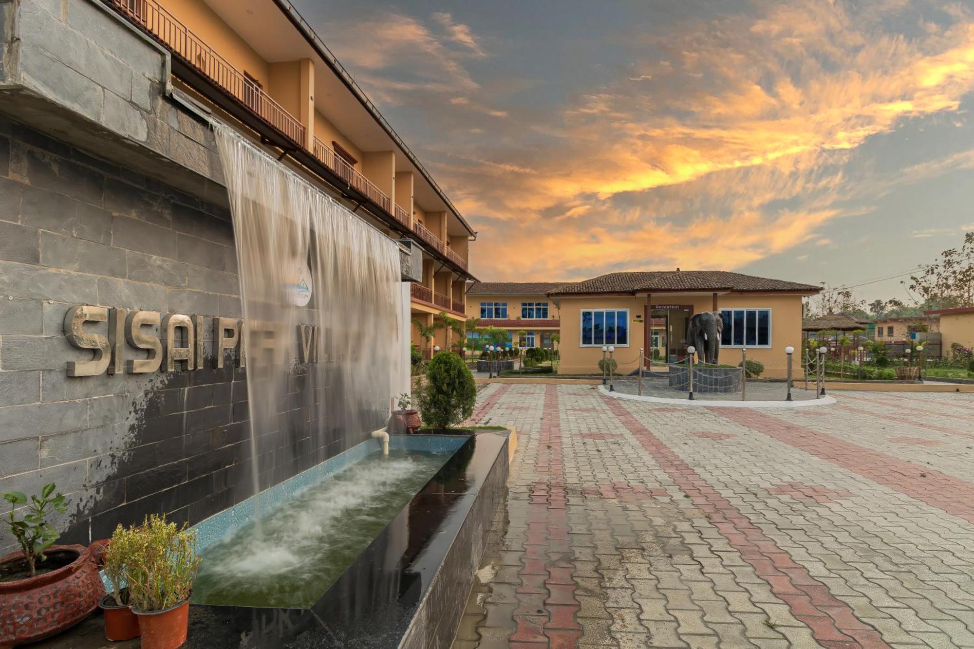Sisai Park Village Chitwan Exterior photo
